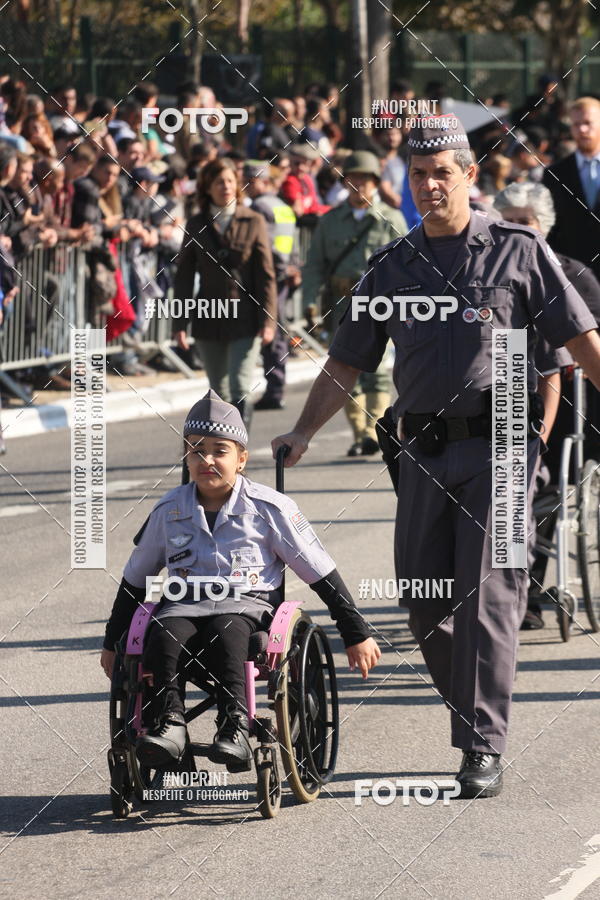 Buy your photos of the eventDesfile cvico 9 de Julho on Fotop
