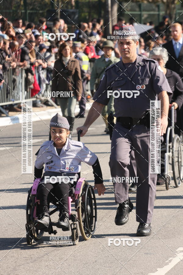 Buy your photos of the eventDesfile cvico 9 de Julho on Fotop