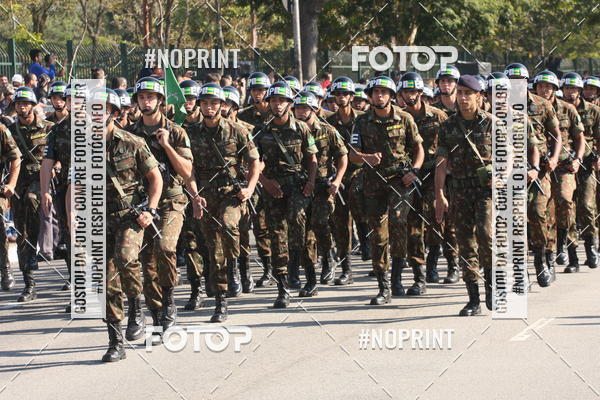 Buy your photos of the eventDesfile cvico 9 de Julho on Fotop