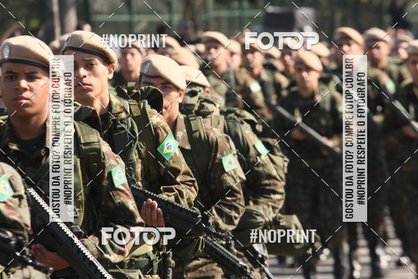 Buy your photos of the eventDesfile cvico 9 de Julho on Fotop