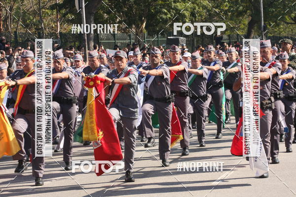 Buy your photos of the eventDesfile cvico 9 de Julho on Fotop