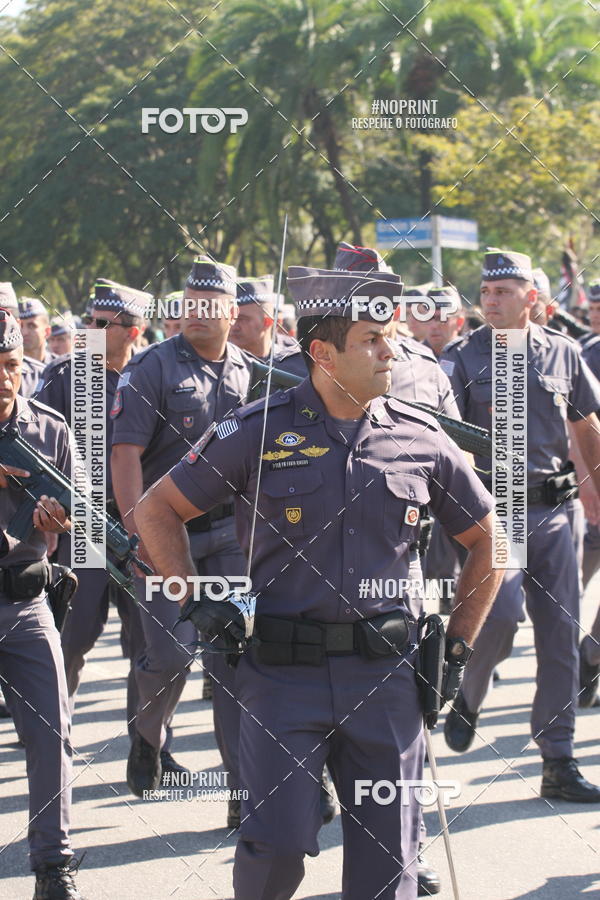 Buy your photos of the eventDesfile cvico 9 de Julho on Fotop