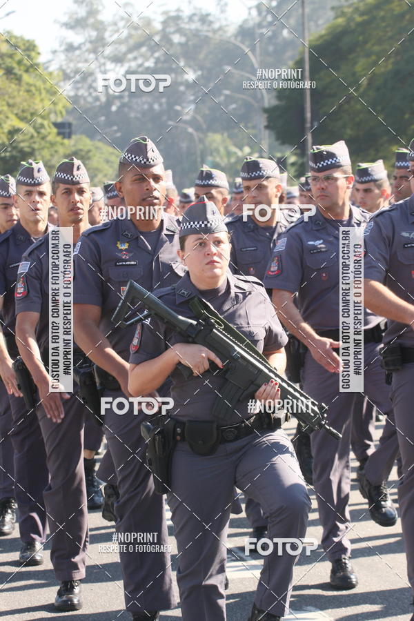 Buy your photos of the eventDesfile cvico 9 de Julho on Fotop