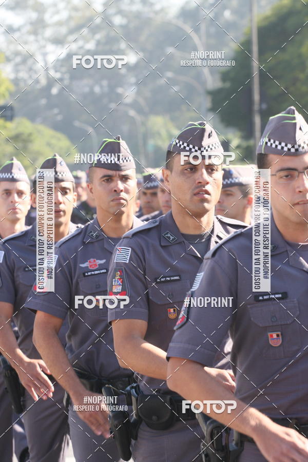 Buy your photos of the eventDesfile cvico 9 de Julho on Fotop