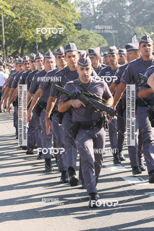 Buy your photos of the eventDesfile cvico 9 de Julho on Fotop