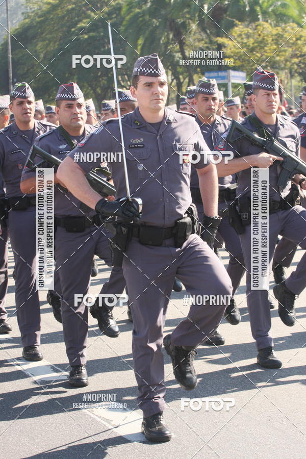 Buy your photos of the eventDesfile cvico 9 de Julho on Fotop
