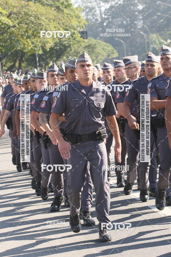 Buy your photos of the eventDesfile cvico 9 de Julho on Fotop