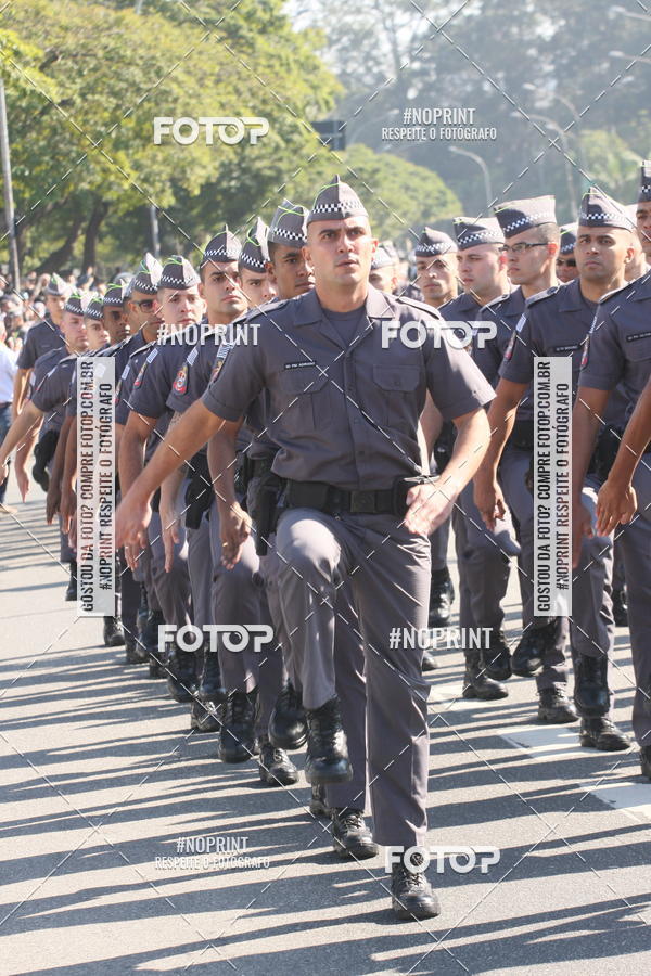 Buy your photos of the eventDesfile cvico 9 de Julho on Fotop