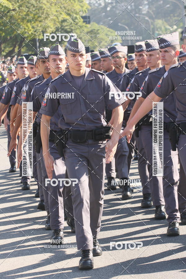 Buy your photos of the eventDesfile cvico 9 de Julho on Fotop