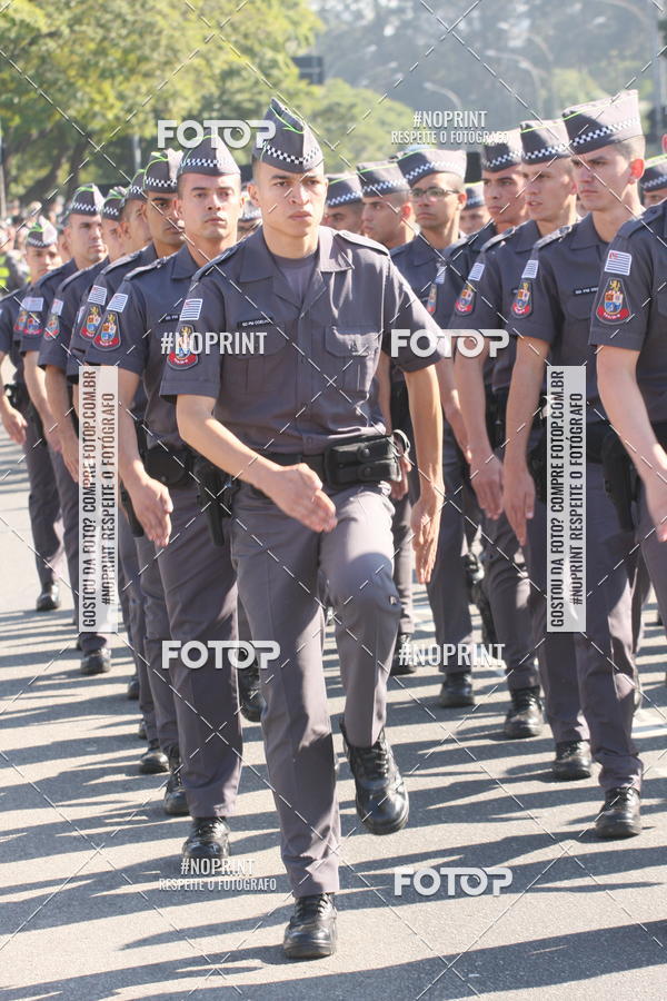 Buy your photos of the eventDesfile cvico 9 de Julho on Fotop