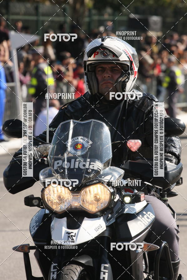 Buy your photos of the eventDesfile cvico 9 de Julho on Fotop