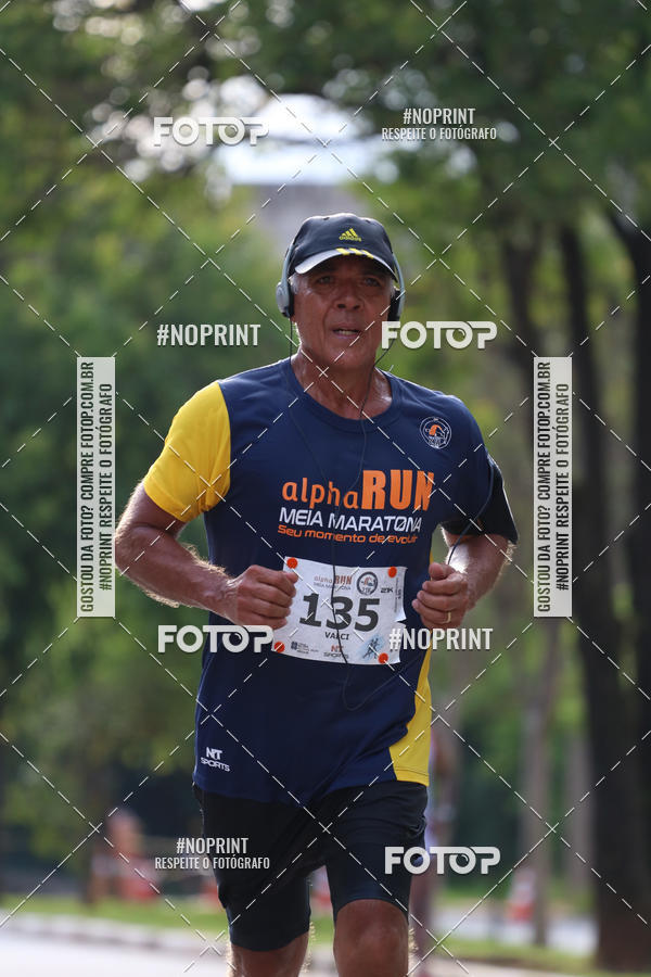 Buy your photos of the event21K Alpha Run - Equipe ASI on Fotop