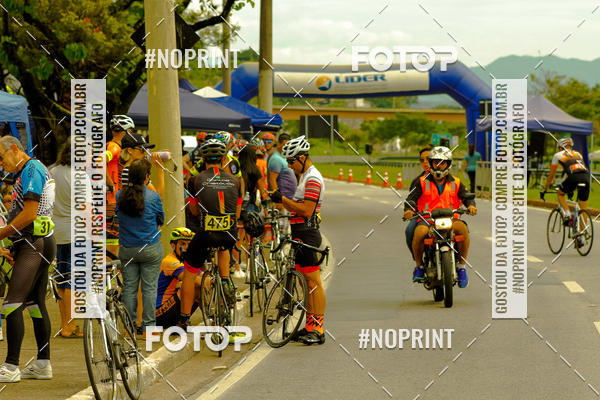 Compra tus fotos del evento GP de ciclismo 120K En Fotop