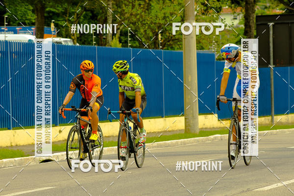Compra tus fotos del evento GP de ciclismo 120K En Fotop