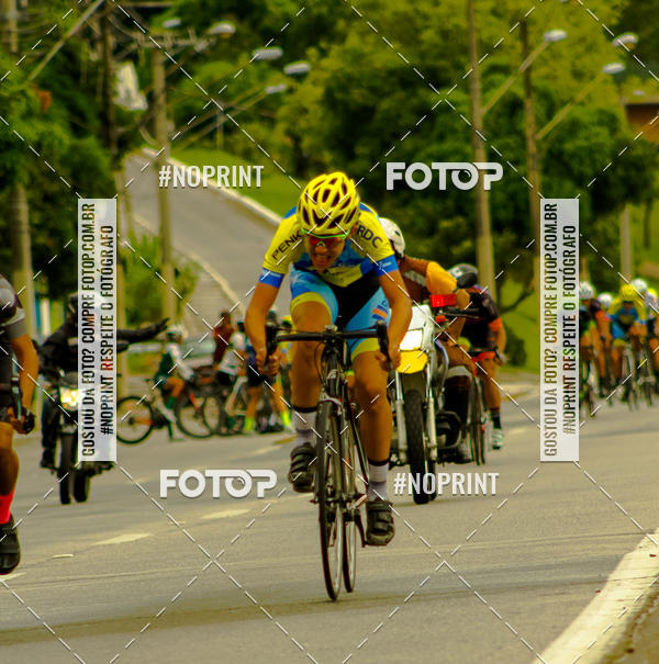 Compra tus fotos del evento GP de ciclismo 120K En Fotop