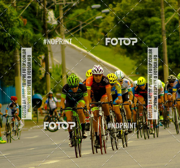 Compra tus fotos del evento GP de ciclismo 120K En Fotop