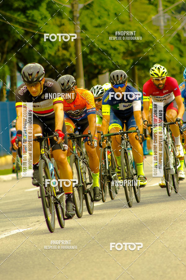 Compra tus fotos del evento GP de ciclismo 120K En Fotop