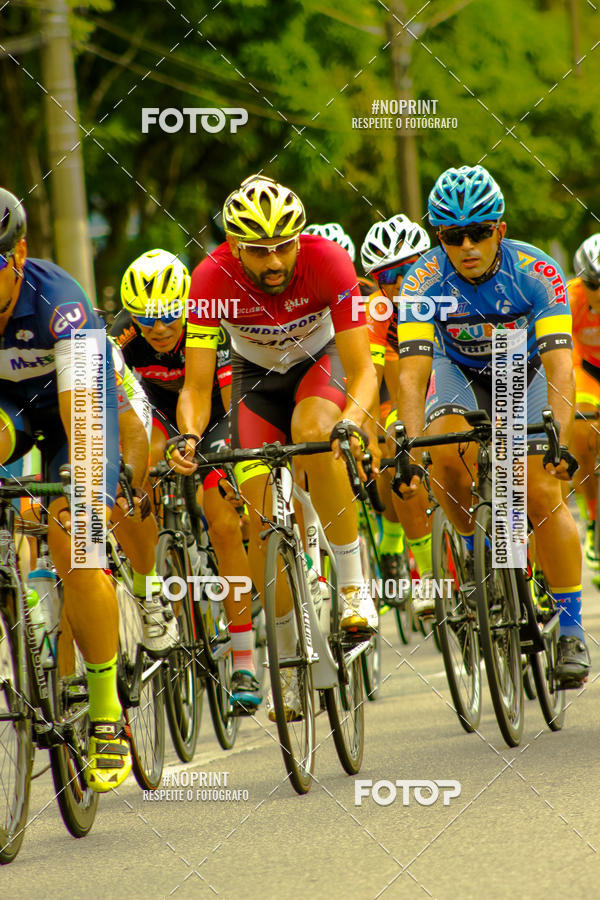 Compra tus fotos del evento GP de ciclismo 120K En Fotop