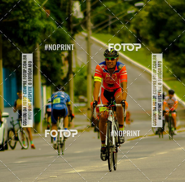 Compra tus fotos del evento GP de ciclismo 120K En Fotop