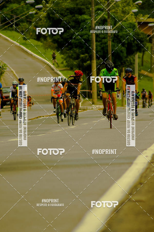 Achetez vos photos de l'vnement GP de ciclismo 120K sur Fotop