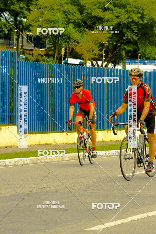 Compra tus fotos del evento GP de ciclismo 120K En Fotop