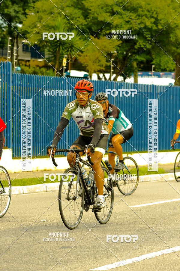 Compra tus fotos del evento GP de ciclismo 120K En Fotop