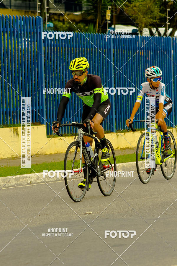 Compra tus fotos del evento GP de ciclismo 120K En Fotop