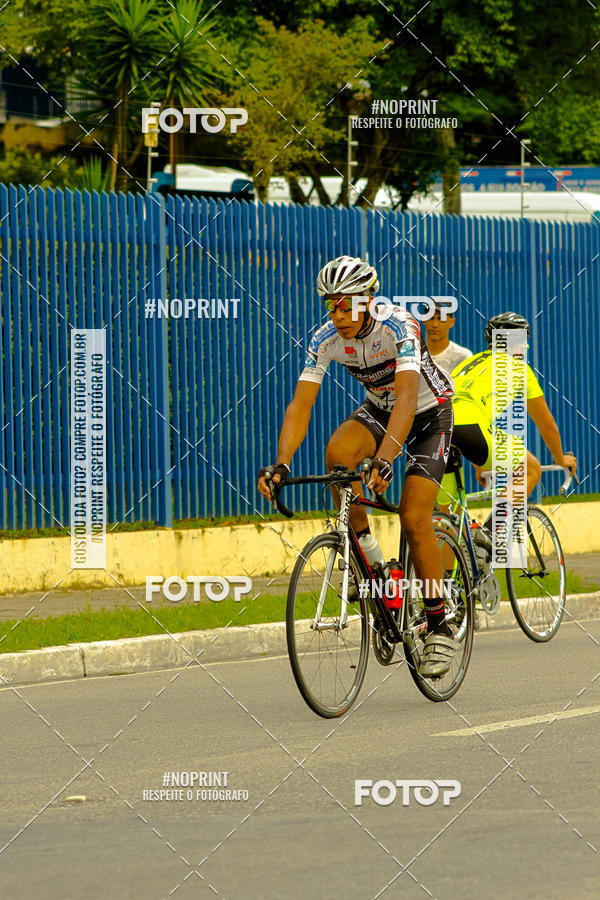 Compra tus fotos del evento GP de ciclismo 120K En Fotop
