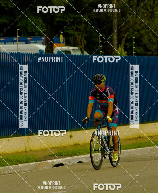 Compra tus fotos del evento GP de ciclismo 120K En Fotop