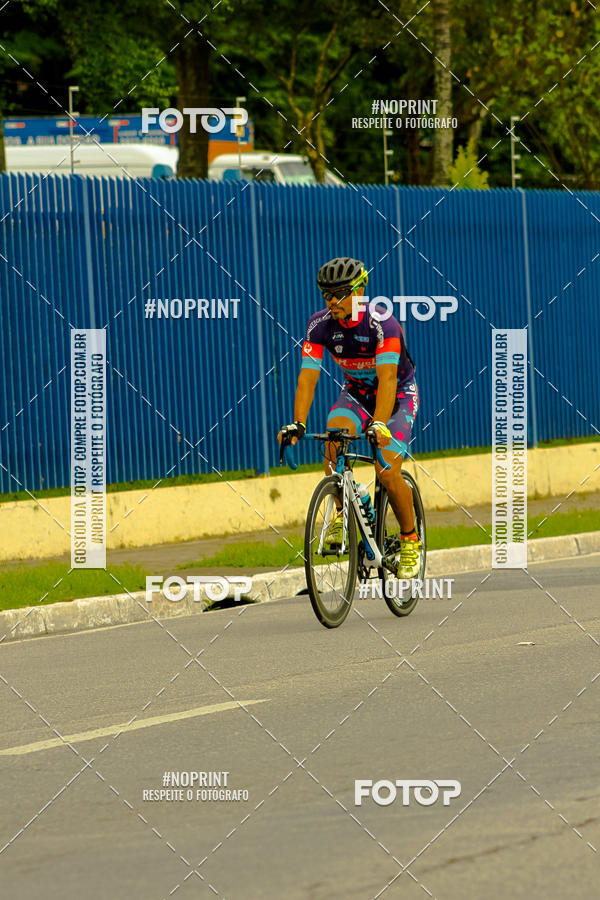 Compra tus fotos del evento GP de ciclismo 120K En Fotop
