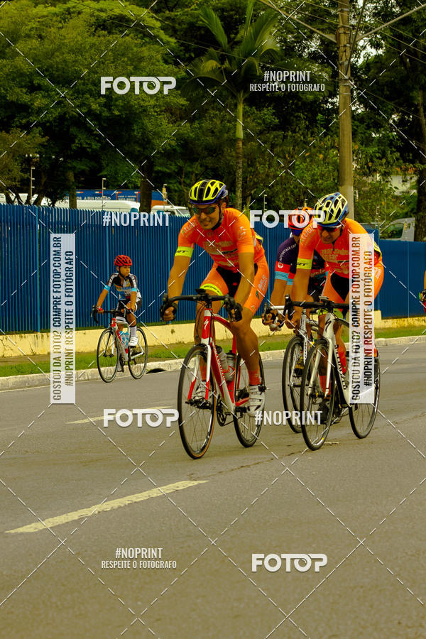 Compra tus fotos del evento GP de ciclismo 120K En Fotop