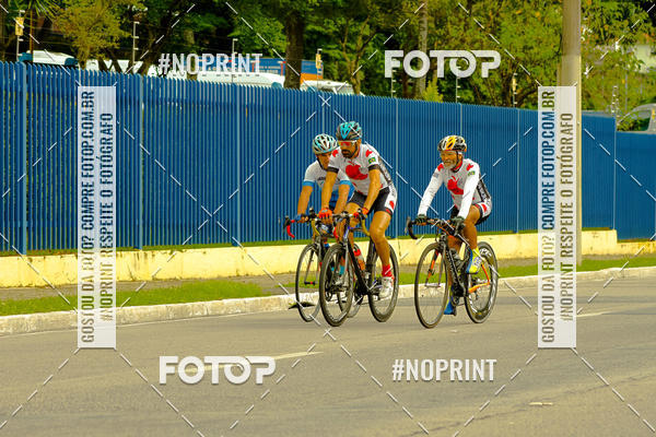 Compra tus fotos del evento GP de ciclismo 120K En Fotop
