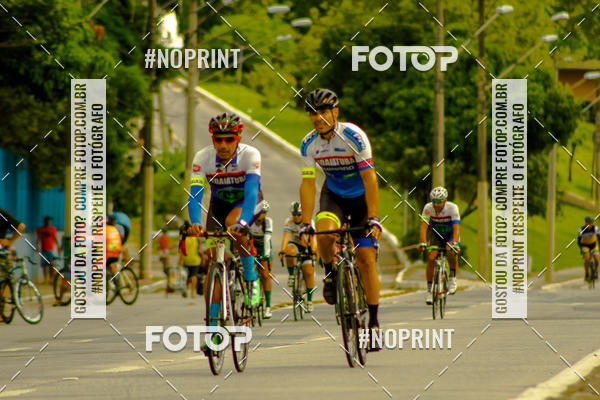 Achetez vos photos de l'vnement GP de ciclismo 120K sur Fotop