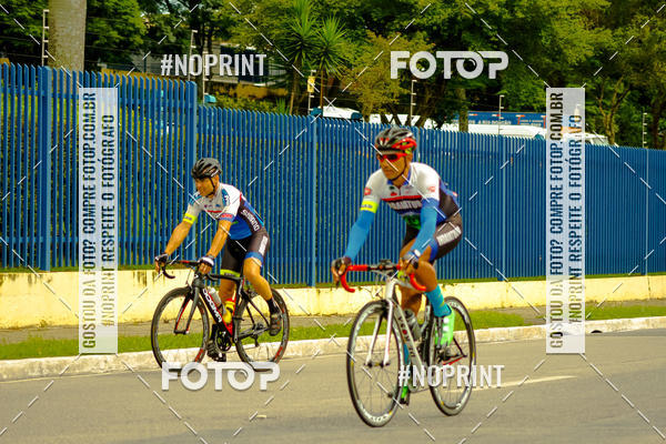 Compra tus fotos del evento GP de ciclismo 120K En Fotop
