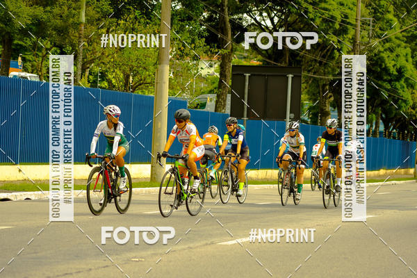 Compra tus fotos del evento GP de ciclismo 120K En Fotop