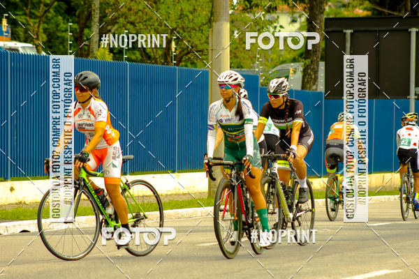 Compra tus fotos del evento GP de ciclismo 120K En Fotop