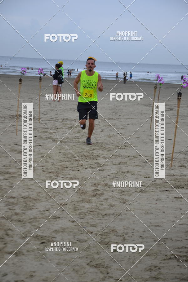 Buy your photos of the event2 ICE RUN 6K on Fotop