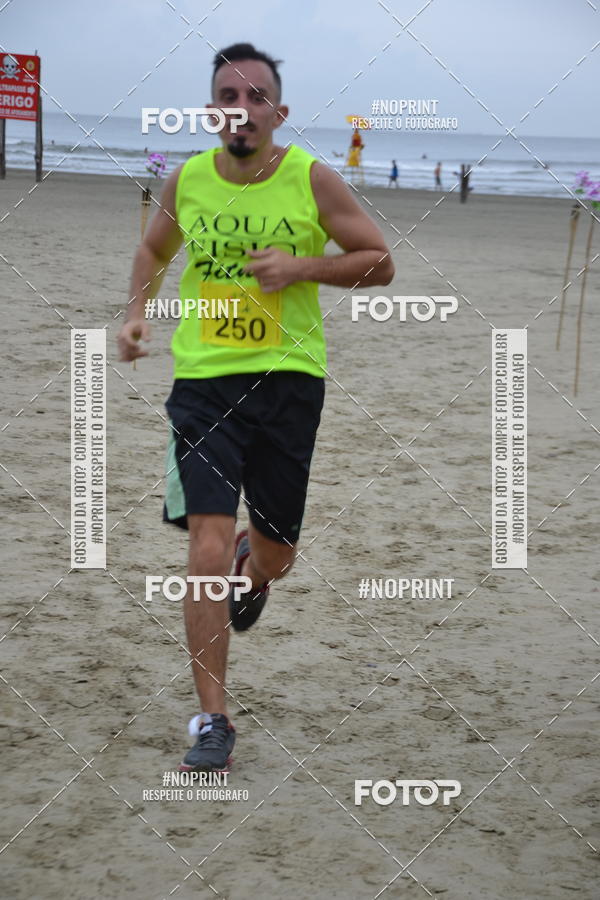 Buy your photos of the event2 ICE RUN 6K on Fotop