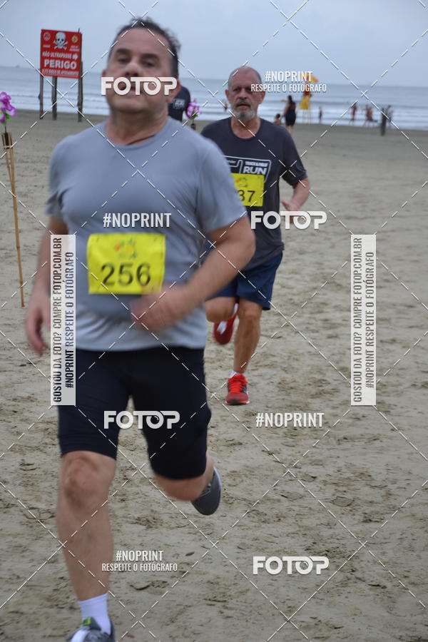 Buy your photos of the event2 ICE RUN 6K on Fotop