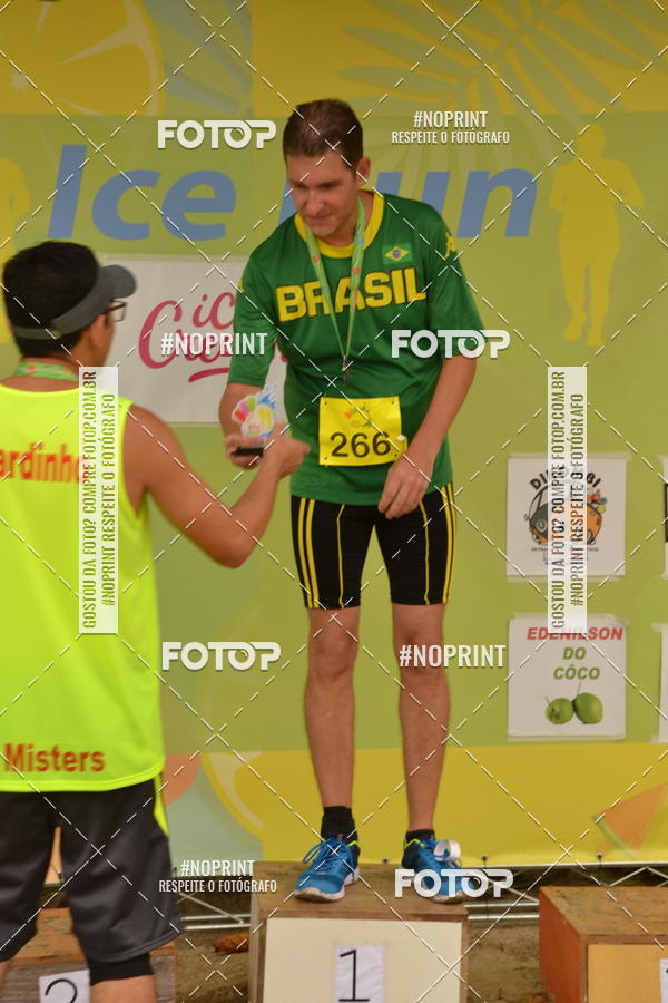 Buy your photos of the event2 ICE RUN 6K on Fotop