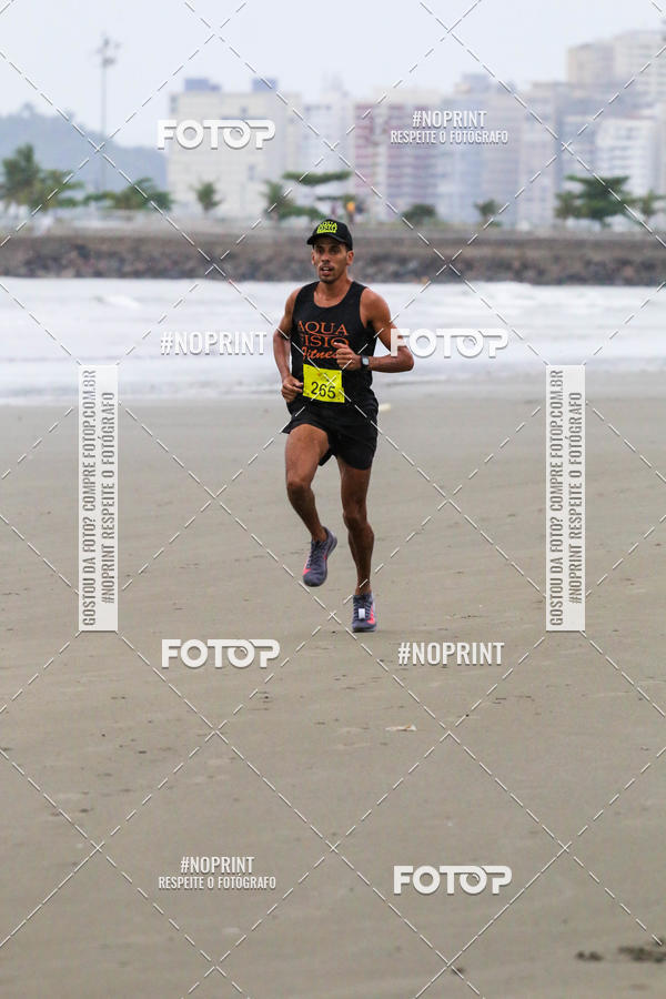 Buy your photos of the event2 ICE RUN 6K on Fotop