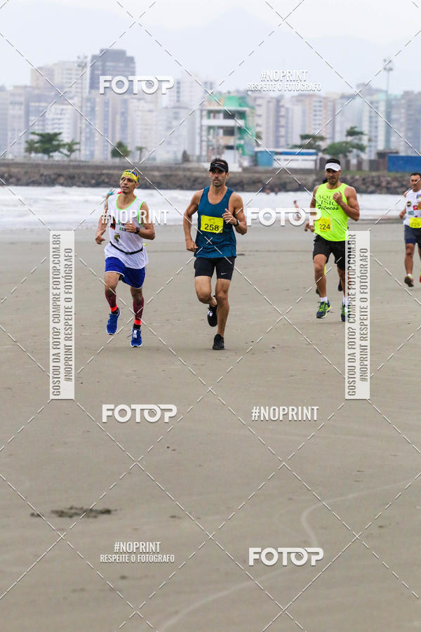 Buy your photos of the event2 ICE RUN 6K on Fotop