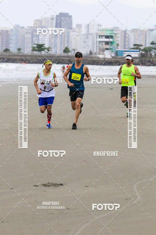 Buy your photos of the event2 ICE RUN 6K on Fotop
