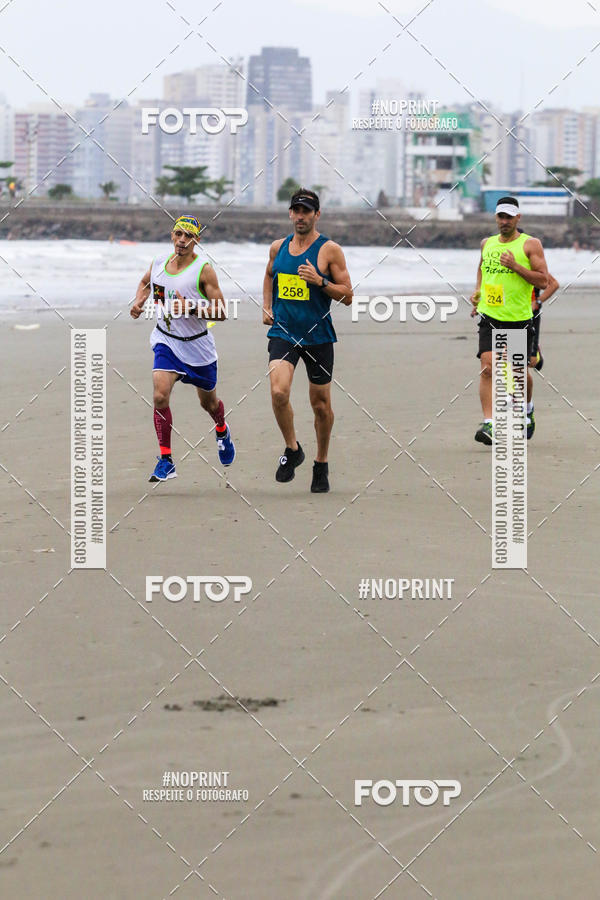 Buy your photos of the event2 ICE RUN 6K on Fotop