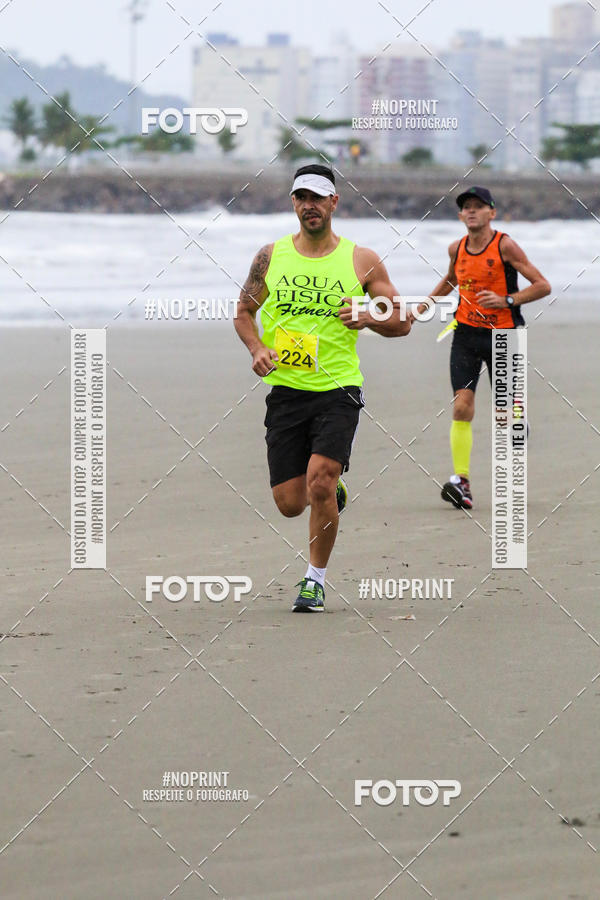 Buy your photos of the event2 ICE RUN 6K on Fotop