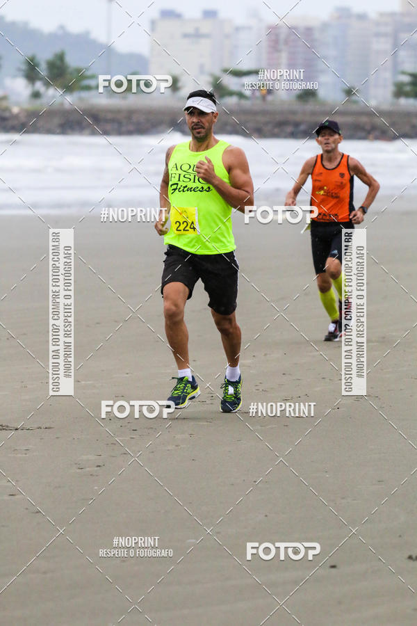 Buy your photos of the event2 ICE RUN 6K on Fotop