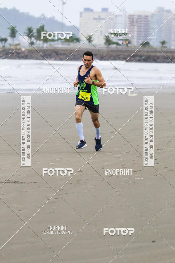 Buy your photos of the event2 ICE RUN 6K on Fotop