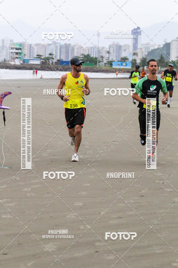 Buy your photos of the event2 ICE RUN 6K on Fotop