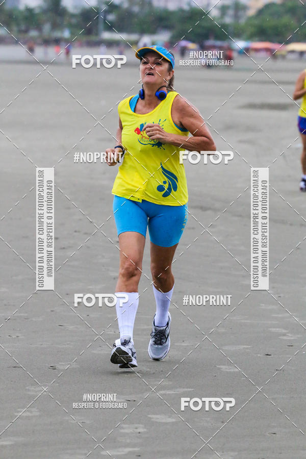 Buy your photos of the event2 ICE RUN 6K on Fotop