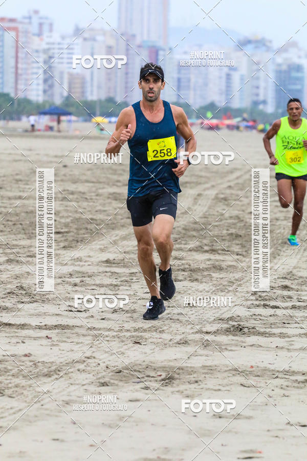 Buy your photos of the event2 ICE RUN 6K on Fotop